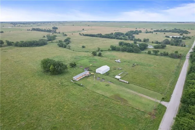 $372,000 | 1015 Ottawa Road, Bartlett, KS 67332