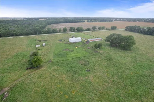 $372,000 | 1015 Ottawa Road, Bartlett, KS 67332