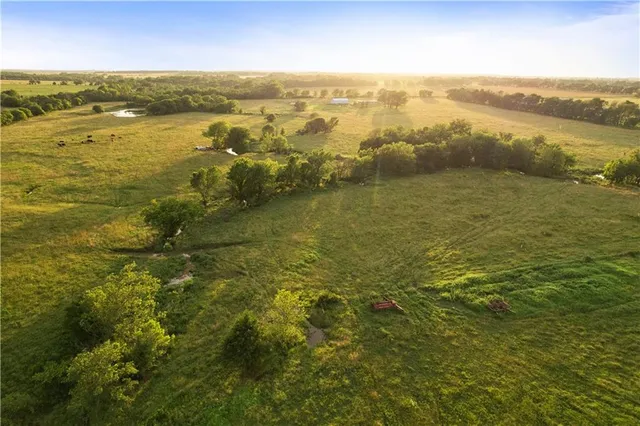 $372,000 | 1015 Ottawa Road, Bartlett, KS 67332