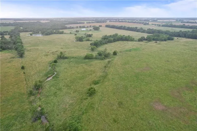 $372,000 | 1015 Ottawa Road, Bartlett, KS 67332