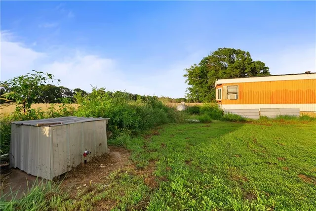 $372,000 | 1015 Ottawa Road, Bartlett, KS 67332