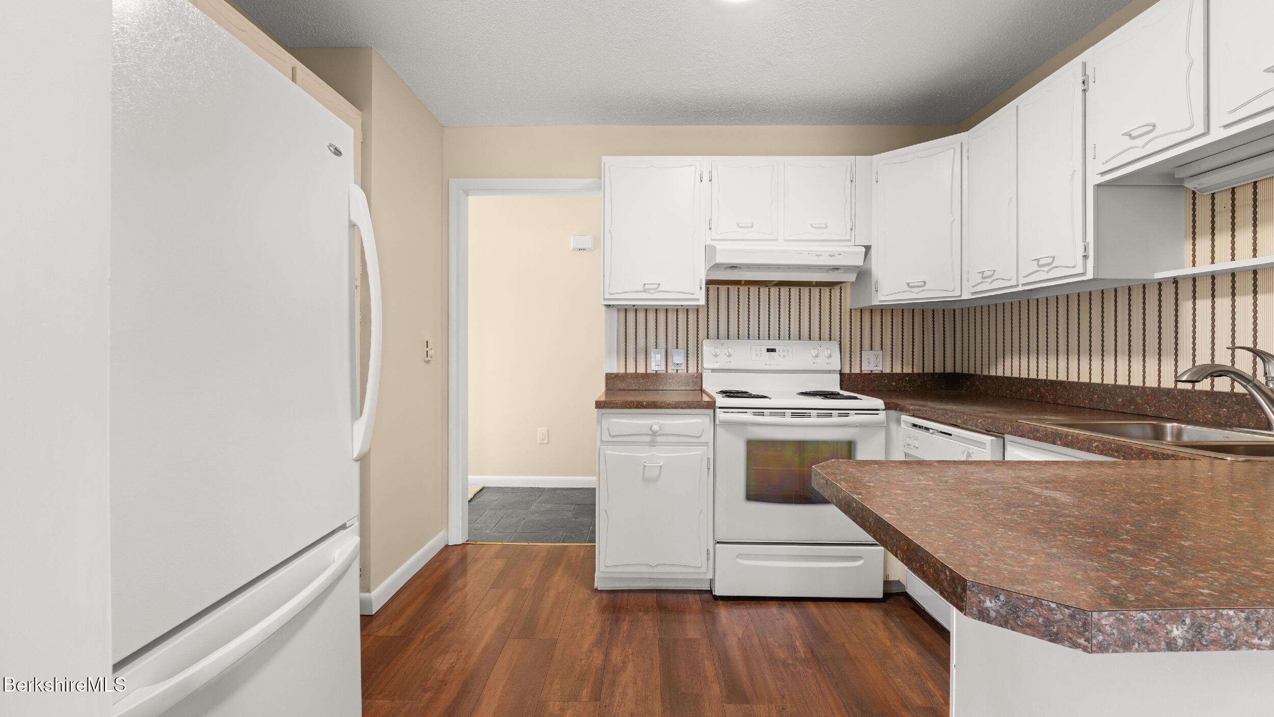 1 Colt Road, Unit 7 Pittsfield, MA 01201 - Photo 18 of 23 Kitchen