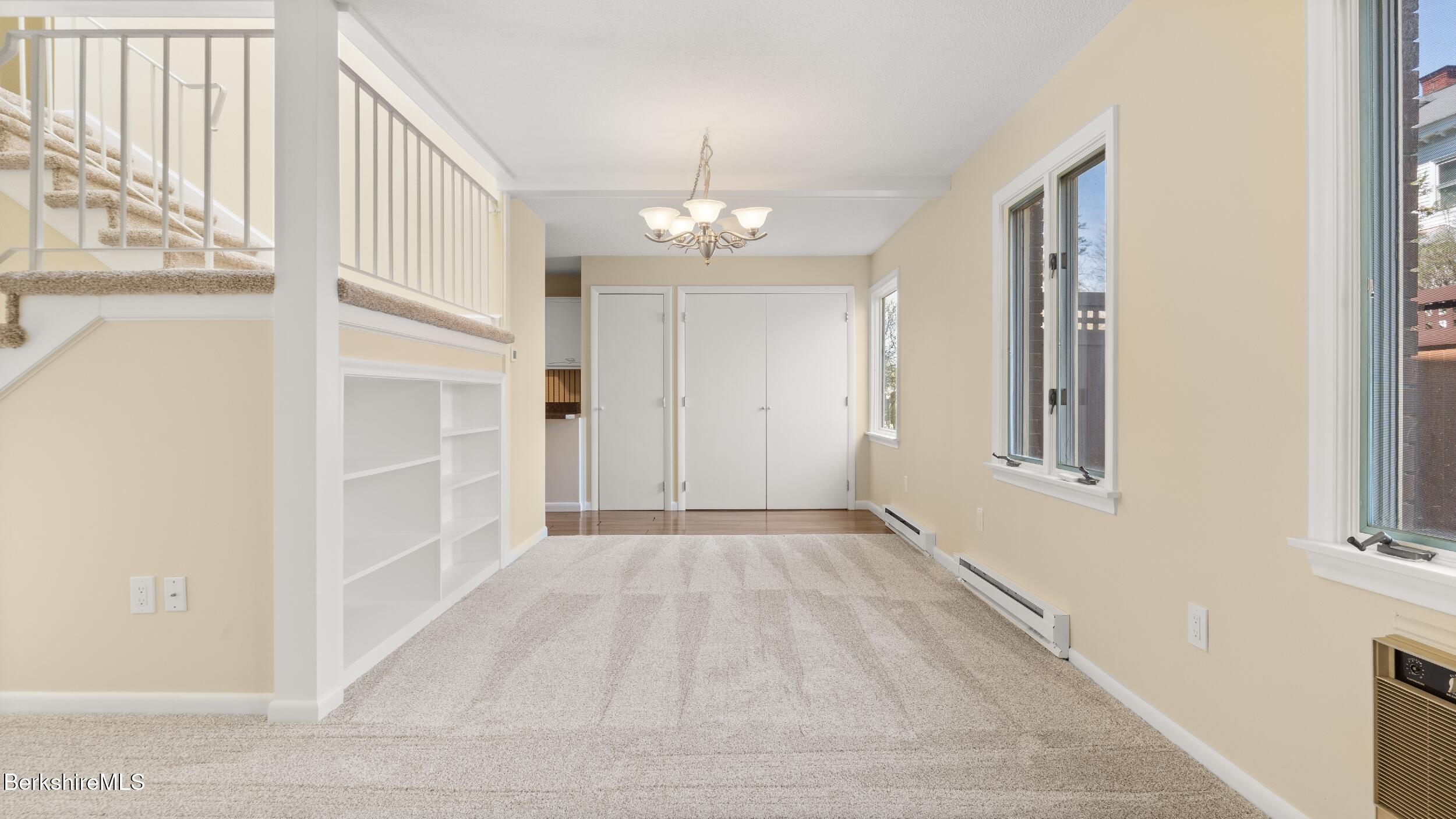 1 Colt Road, Unit 7 Pittsfield, MA 01201 - Photo 6 of 23 Dining Rm