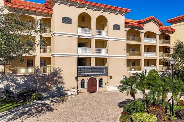 $385,000 | 7710 Lake Vista Court, Unit 205, Lakewood Ranch, FL 34202