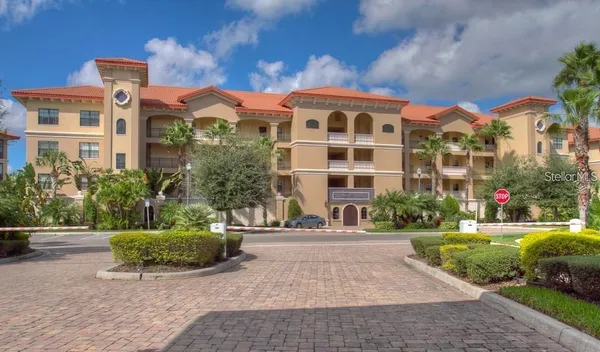 $385,000 | 7710 Lake Vista Court, Unit 205, Lakewood Ranch, FL 34202