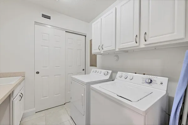 $385,000 | 7710 Lake Vista Court, Unit 205, Lakewood Ranch, FL 34202