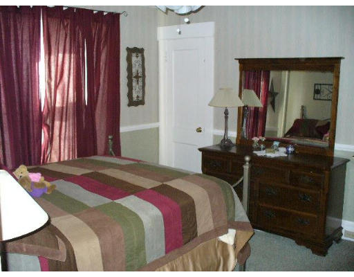 56-58 Calumet Road Holyoke, MA 01040 - Photo 11 of 17 Gallery Image 11
