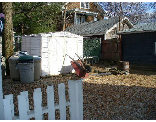 56-58 Calumet Road Holyoke, MA 01040 - Photo 15 of 17 Gallery Image 15