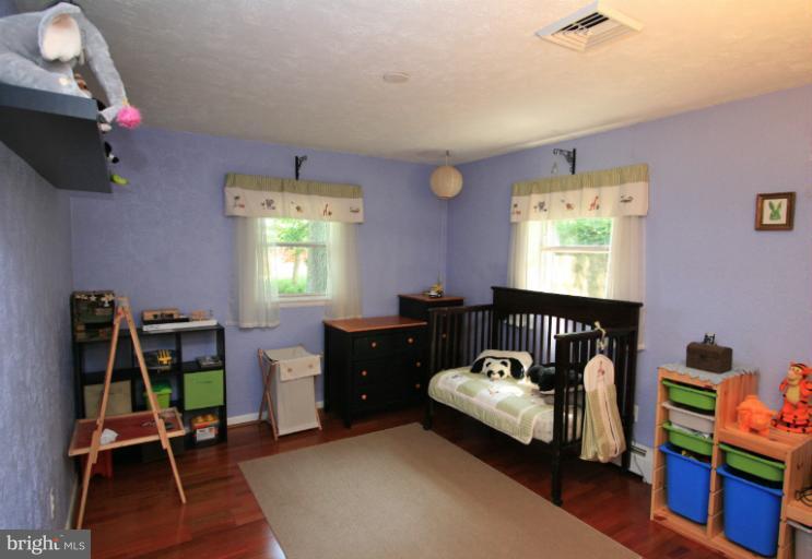 1618 Bay Ridge Road Edgewater, MD 21037 - Photo 12 of 28 Bedroom
