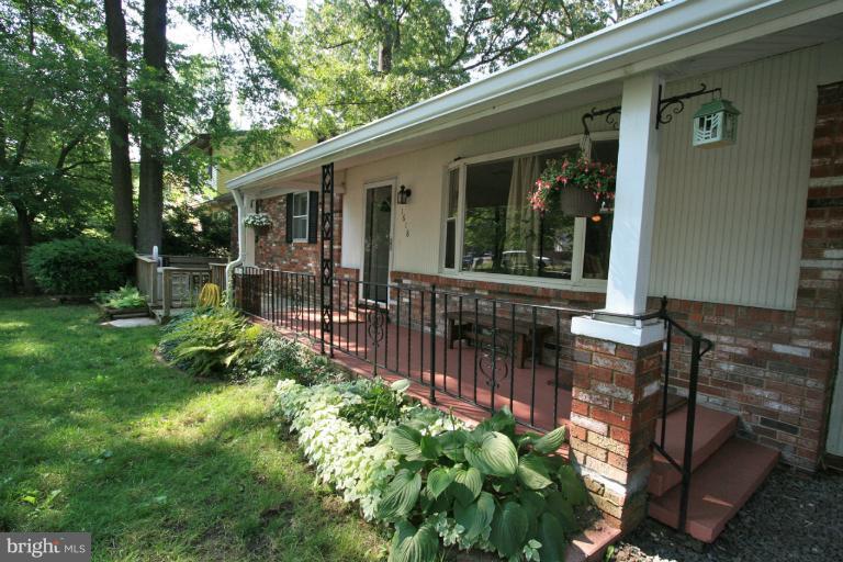 1618 Bay Ridge Road Edgewater, MD 21037 - Photo 18 of 28 Exterior (Front)