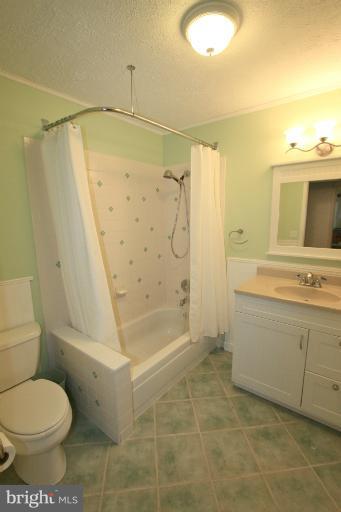 1618 Bay Ridge Road Edgewater, MD 21037 - Photo 25 of 28 Bath