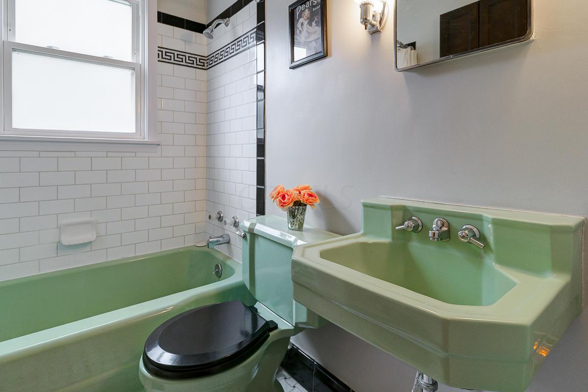 598 Midgard Road Columbus, OH 43202 - Photo 19 of 33 Gallery Image 19