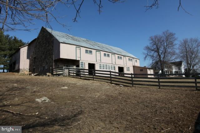 1234 Mastersonville Road Manheim, PA 17545 - Photo 4 of 49