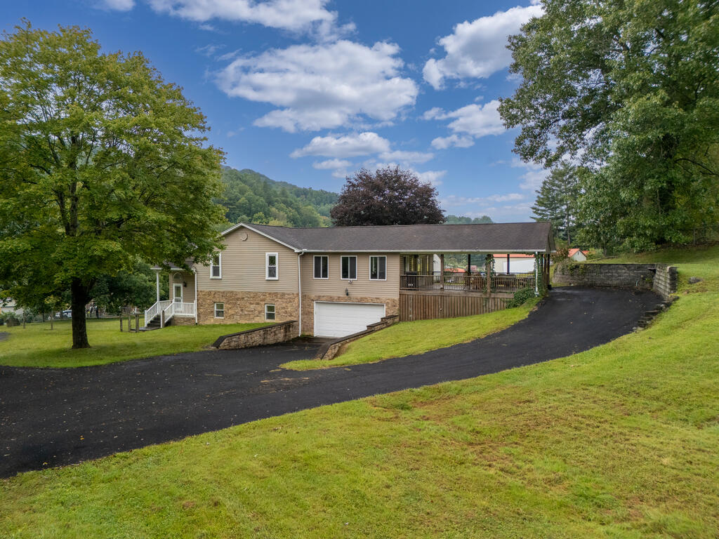 900 Maple Fork Road Mount Hope, WV 25880 - Photo 29 of 45 Gallery Image 29
