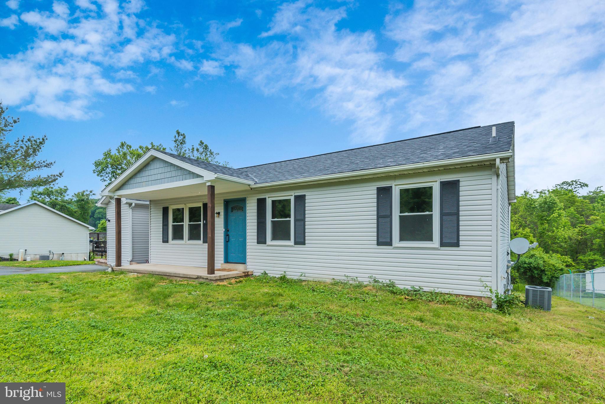 522 Pleasant View Road Hummelstown, PA 17036 - Photo 2 of 19 Gallery Image 2