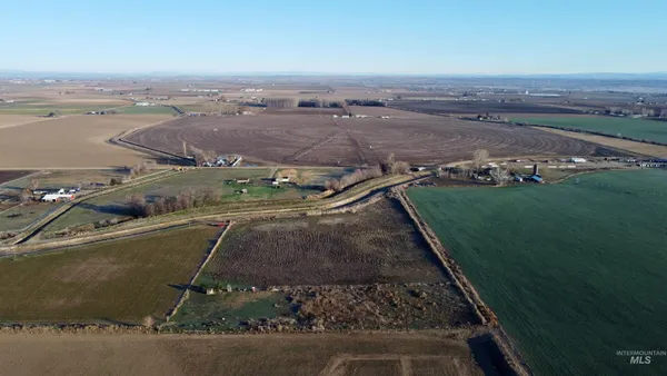 $435,000 | 23740 Boehner Road, Wilder, ID 83676