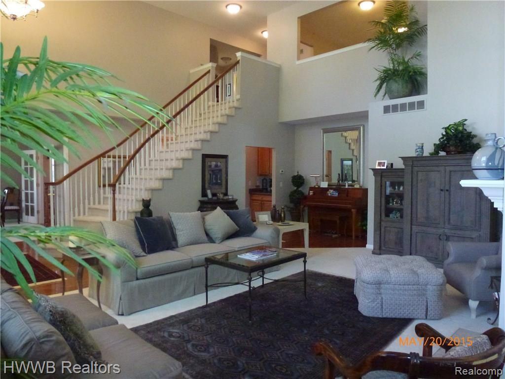 3561 Windingbrook Circle, Unit 93 Rochester Hills, MI 48309 - Photo 3 of 22
