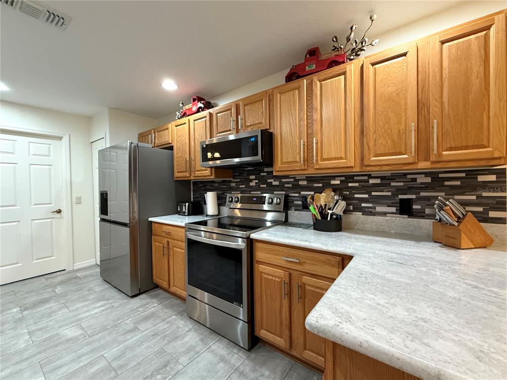 1707 Southwest 155th Place Road Ocala, FL 34473 - Photo 17 of 63