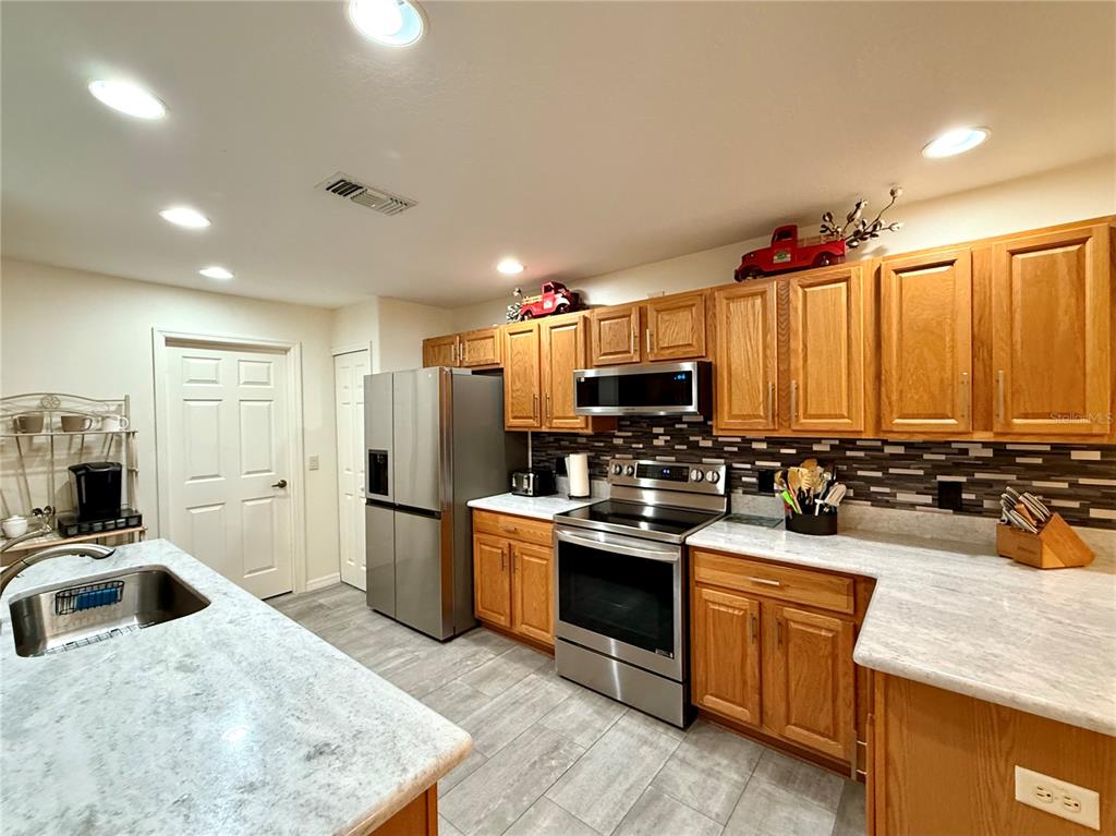 1707 Southwest 155th Place Road Ocala, FL 34473 - Photo 23 of 63