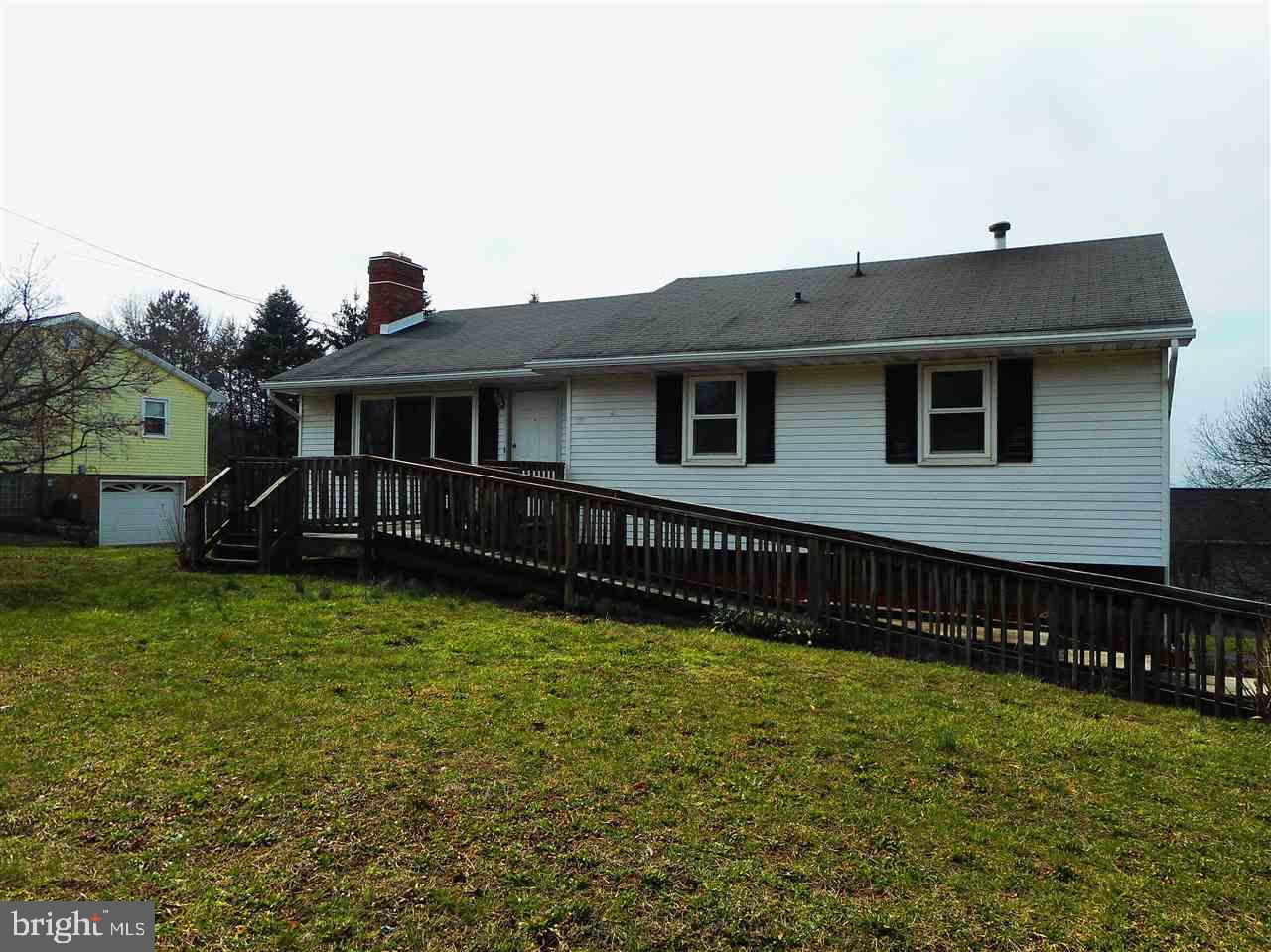 2295 Grandview Road Hanover, PA 17331 - Photo 2 of 10