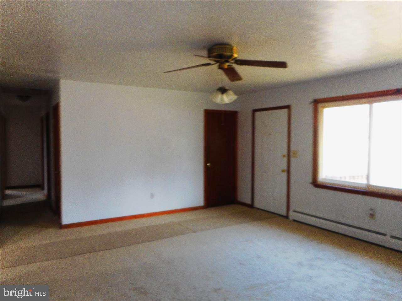 2295 Grandview Road Hanover, PA 17331 - Photo 4 of 10