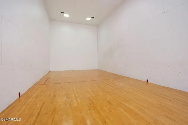 a view of empty room