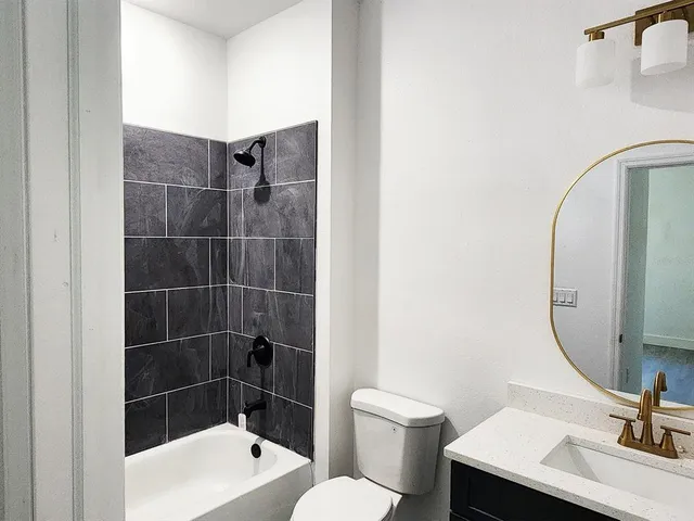 $1,950 | 109 Doctor Martin Luther King Junior Boulevard, Unit A, Lake Wales, FL 33853