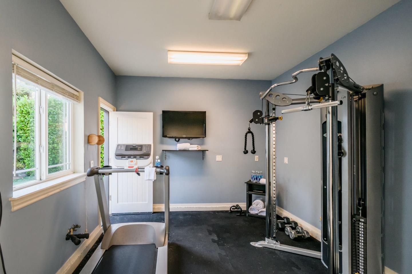 840 Newhall Road Burlingame, CA 94010 - Photo 38 of 41 a view of a room with gym equipment