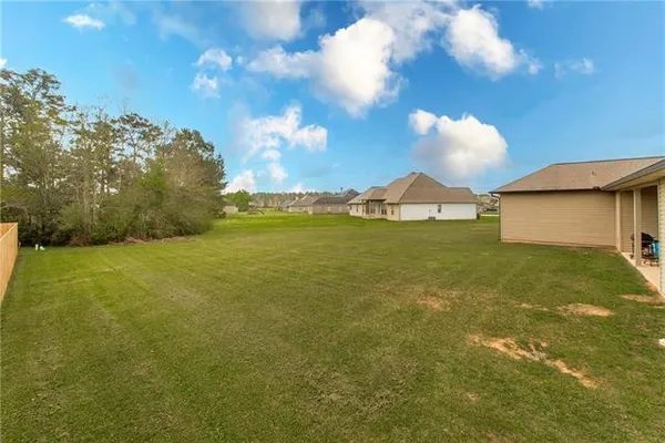 $315,000 | 18382 Red Wolf Trail, Loranger, LA 70446