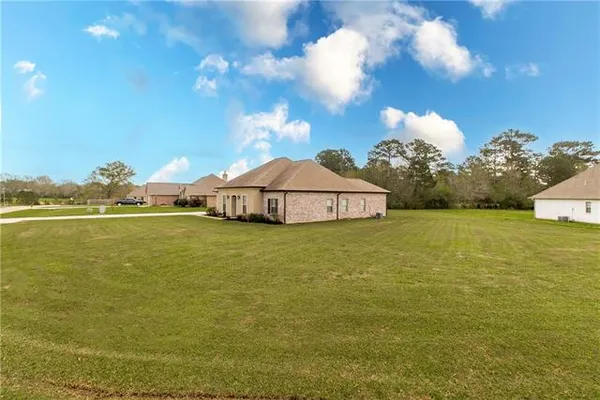$315,000 | 18382 Red Wolf Trail, Loranger, LA 70446