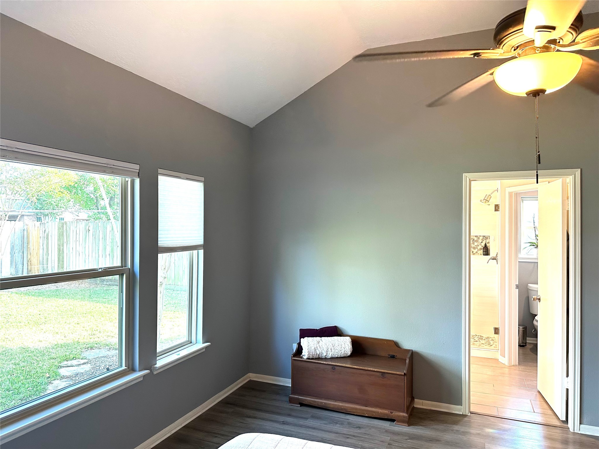 12922 Mills Bend Street Houston, TX 77070 - Photo 27 of 50 a living room with furniture and a window