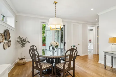 $1,250,000 | 302 East Hillside Avenue, Barrington, IL 60010