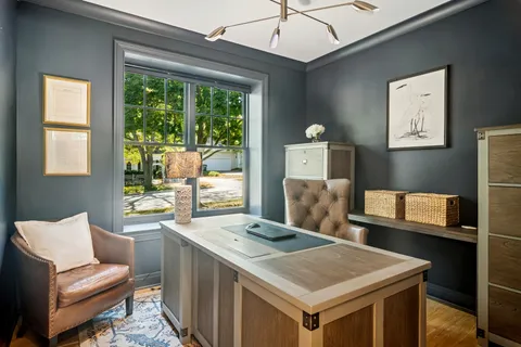 $1,250,000 | 302 East Hillside Avenue, Barrington, IL 60010