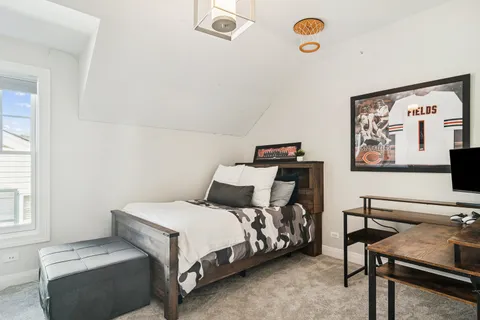 $1,250,000 | 302 East Hillside Avenue, Barrington, IL 60010