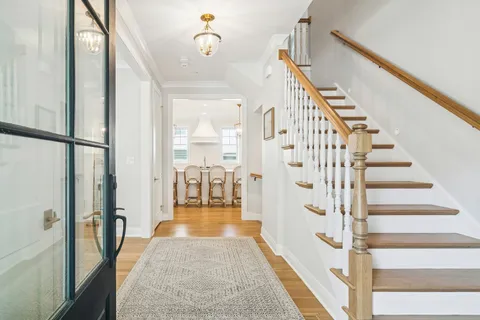 $1,250,000 | 302 East Hillside Avenue, Barrington, IL 60010