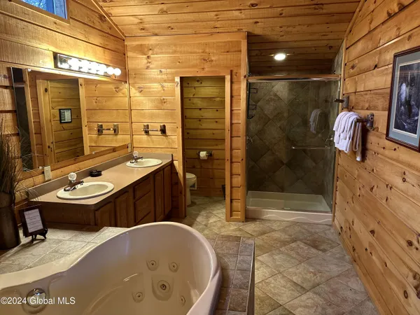 $19,900 | 3210 Lake Shore Drive, Unit 27 INTERVAL 2, Lake George, NY 12845