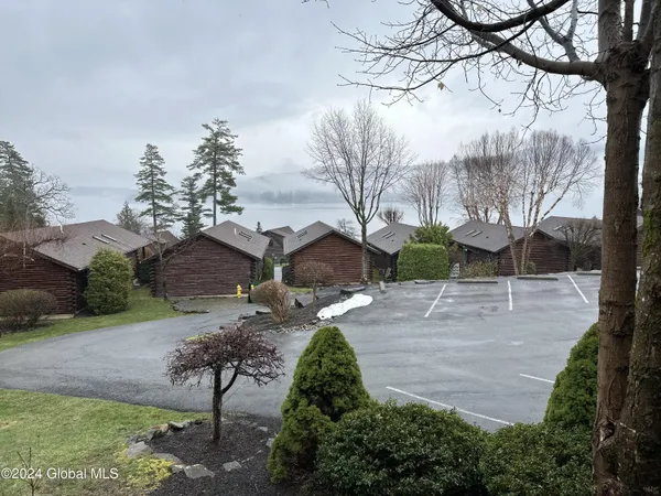 $19,900 | 3210 Lake Shore Drive, Unit 27 INTERVAL 2, Lake George, NY 12845