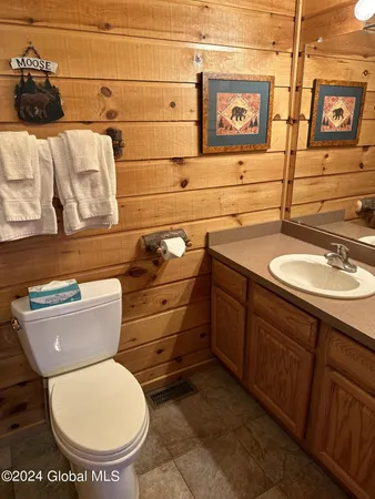 $19,900 | 3210 Lake Shore Drive, Unit 27 INTERVAL 2, Lake George, NY 12845