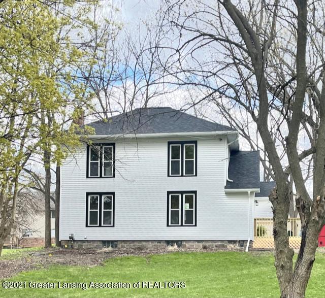 344 East Miller Road Lansing, MI 48911 - Photo 2 of 20 IMG_1438