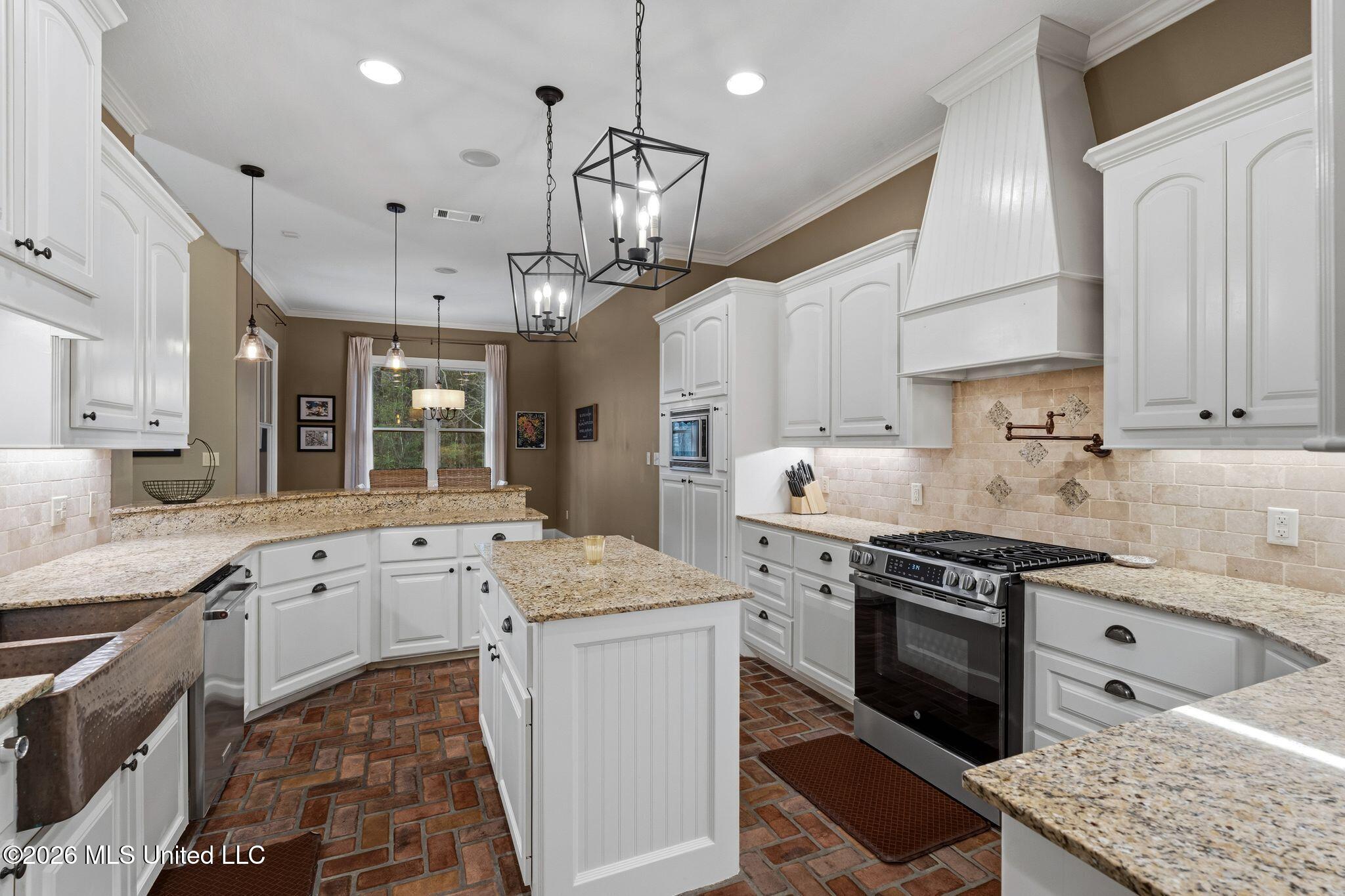 17 Parson's Creek Road Hattiesburg, MS 39402 - Photo 16 of 60 17_Parson's_Creek_Road-14