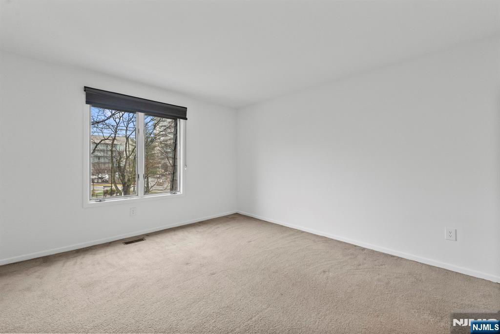 319 Gorge Road, Unit 5 Cliffside Park, NJ 07010 - Photo 17 of 30