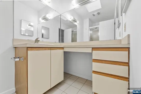 $528,888 | 319 Gorge Road, Unit 5, Cliffside Park, NJ 07010