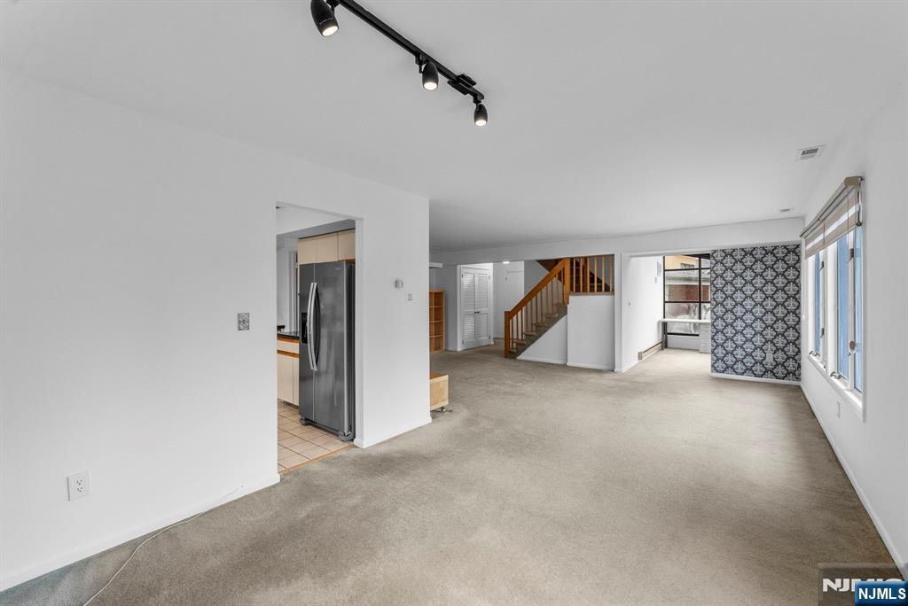 319 Gorge Road, Unit 5 Cliffside Park, NJ 07010 - Photo 5 of 30