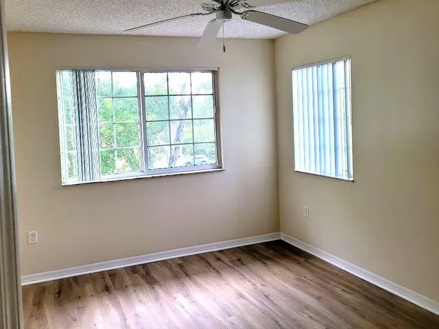 $1,625 | 4195 Haverhill Road, Unit 324, West Palm Beach, FL 33417