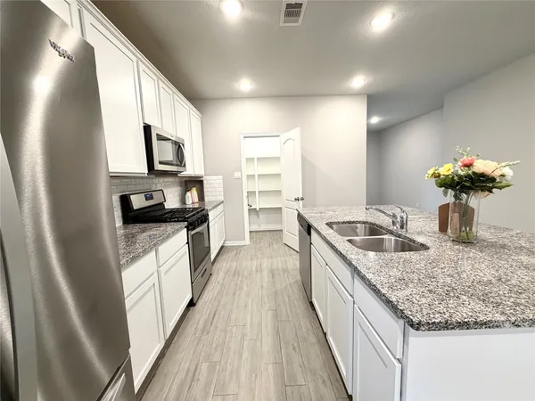 $2,280 | 8319 Divot Trace, Fulshear, TX 77441