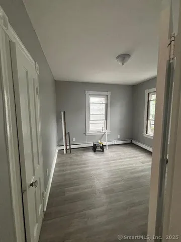 $1,500 | 118 East Farm Street, Waterbury, CT 06704