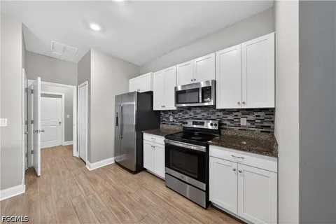 $285,000 | 1001 Northeast 35th Lane, Cape Coral, FL 33909