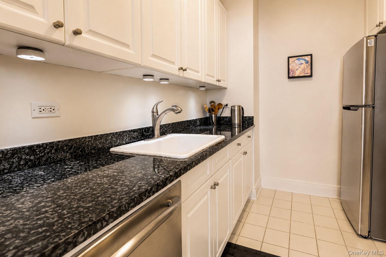 1 Scarsdale Road, Unit 409 Tuckahoe, NY 10707 - Photo 20 of 42