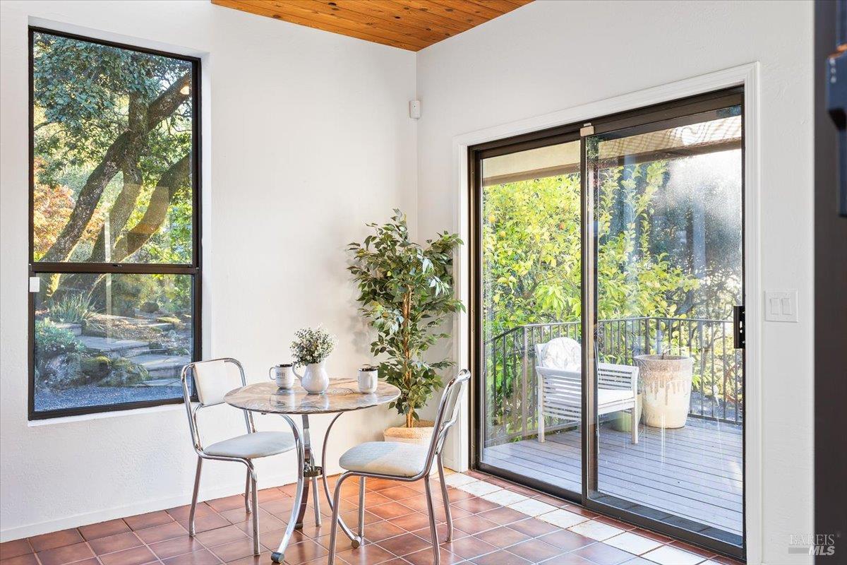 7061 Bennett Valley Road Santa Rosa, CA 95404 - Photo 26 of 55