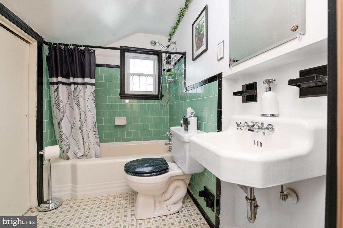 3620 Langrehr Road Baltimore, MD 21244 - Photo 28 of 40 UNIT #2 - Full bathroom with tub